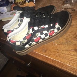 Old Skool Cherry Vans